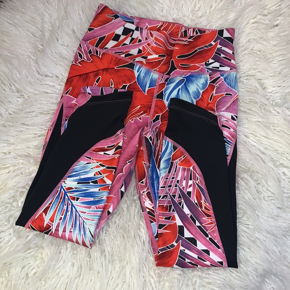 Nike leggings